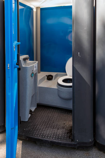 Best Local porta potty services  in Mitchellville, IA